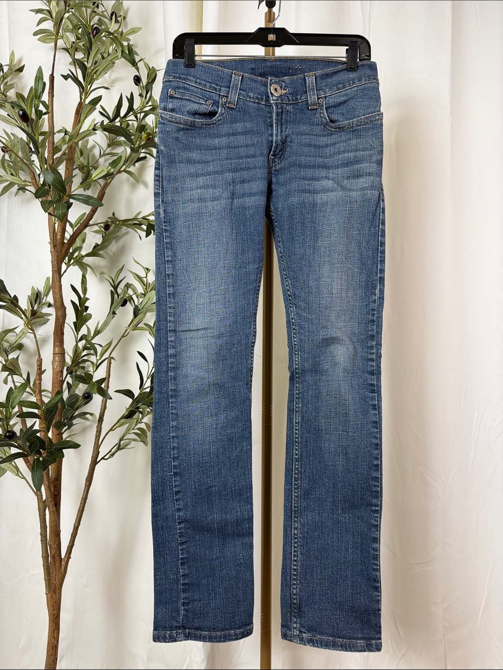 Levi's Straight-Leg Pencil Jean Mid Wash Jeans Sz 6 (B7)